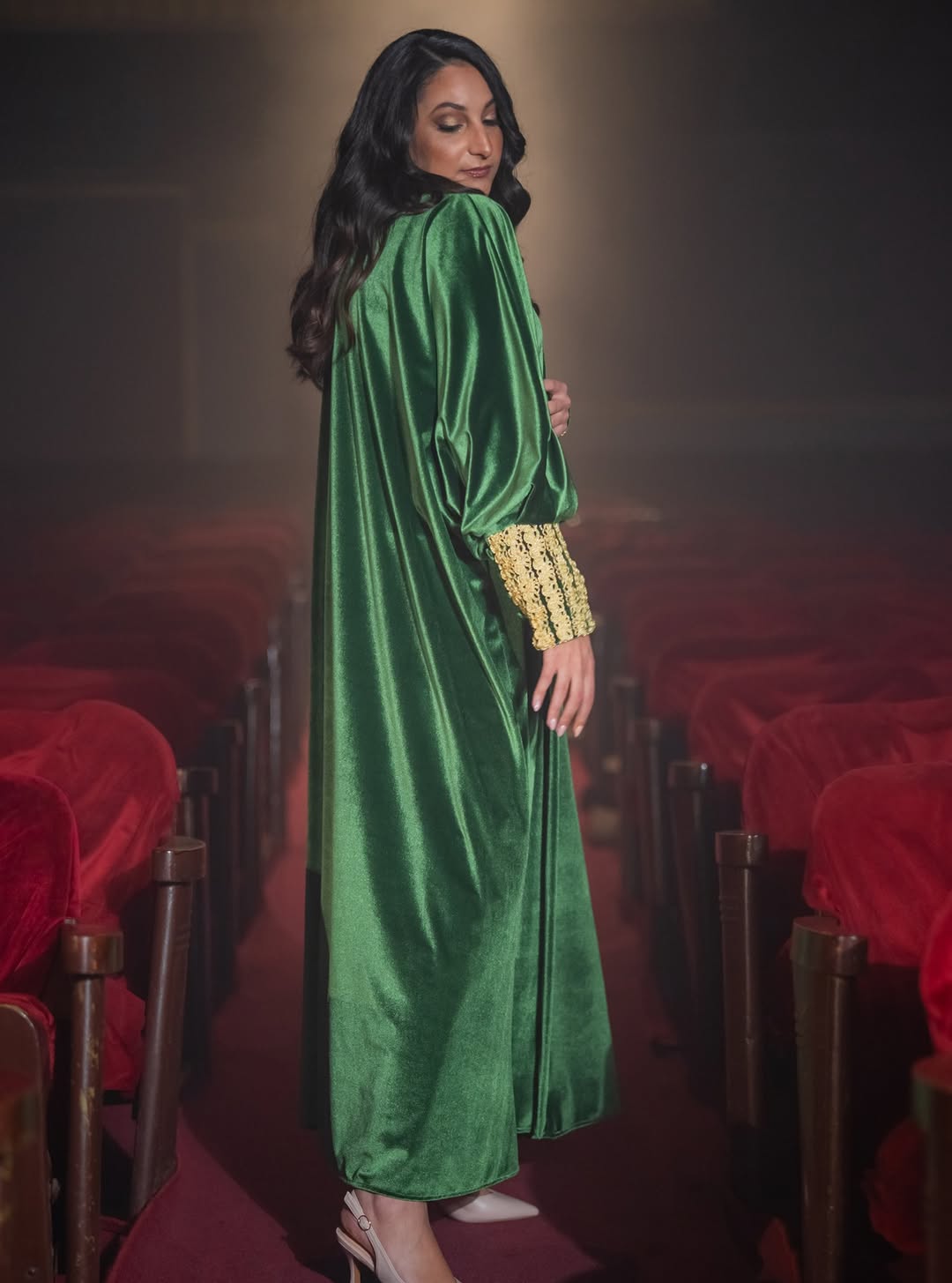 Emerald Velvet Abaya detail image