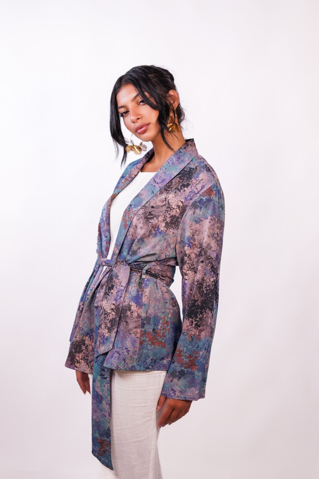 Lavender Mist blazer in a lilac and grey floral print, side view, from the Le Kanz summer collection